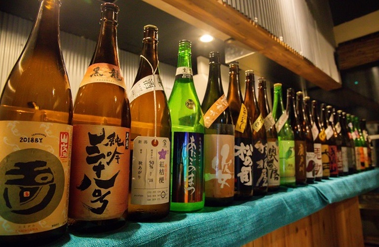 新鮮で美味しい鮨屋は鮨割烹まこと/日本酒も品揃え豊富