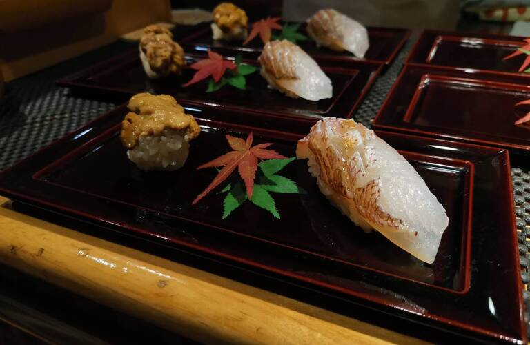 出水市で気軽に本格的な美味しいお寿司をたべられる鮨屋といえば鮨割烹まこと